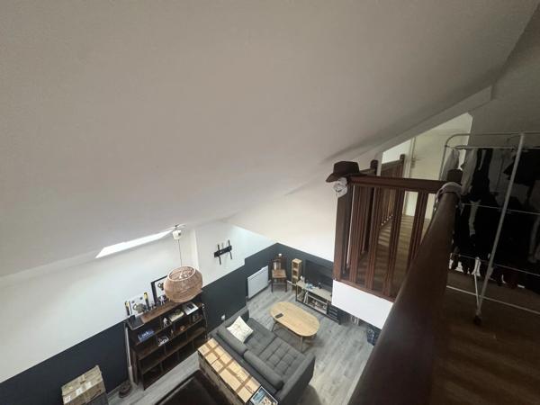 Location                                                      Appartement
                        
                     2 pièces                      54 m2                     à Saint-Quentin