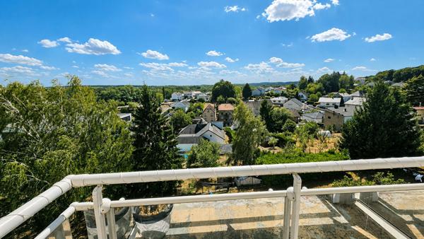 CREUTZWALD ? Appartement F2 rénové, dernier étage avec balcon et cave