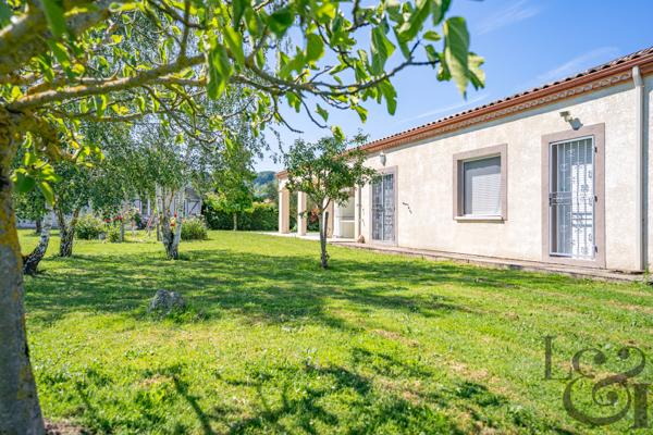 Maison de plain-pied à Sainte-Livrade-sur-Lot (Lot-et-Garonne, 47 )