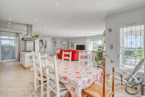 Maison de plain-pied à Sainte-Livrade-sur-Lot (Lot-et-Garonne, 47 )