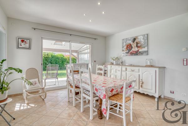 Maison de plain-pied à Sainte-Livrade-sur-Lot (Lot-et-Garonne, 47 )