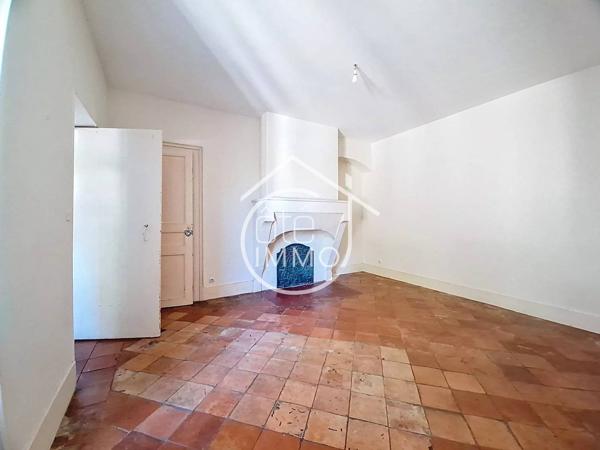 Sainte Foy la Grande : Maison bourgeoise de caractère – 326 m² – Jardin & dépendance
