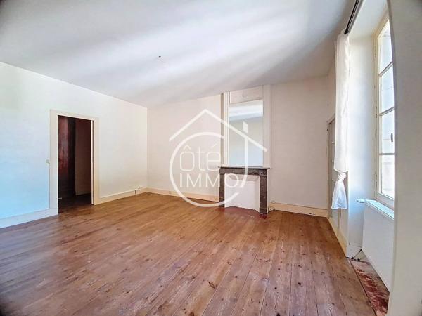 Sainte Foy la Grande : Maison bourgeoise de caractère – 326 m² – Jardin & dépendance