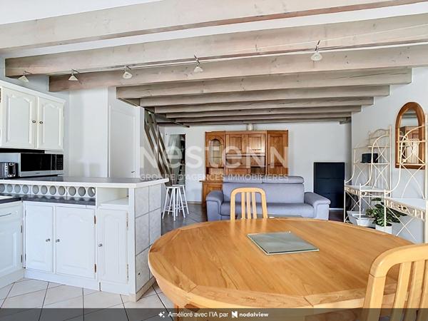 Duplex, 1 chambre et un bureau 66 m² au sol à vendre à Méry-sur-Oise - Réf. 7763