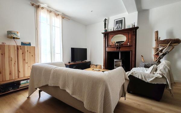 Maison à vendre    4 pièces • 76,06 m2 Carrières-sur-Seine