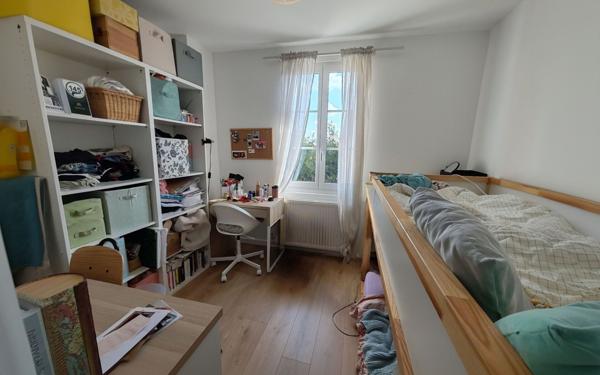 Maison à vendre    4 pièces • 76,06 m2 Carrières-sur-Seine