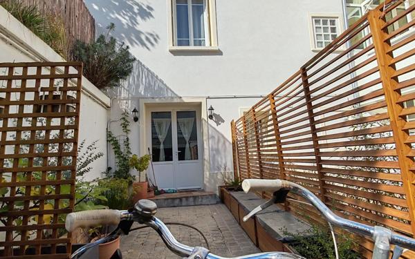Maison à vendre    4 pièces • 76,06 m2 Carrières-sur-Seine