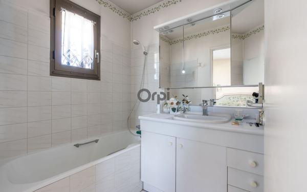 Appartement à vendre    6 pièces • 164,65 m2 Joinville-le-Pont