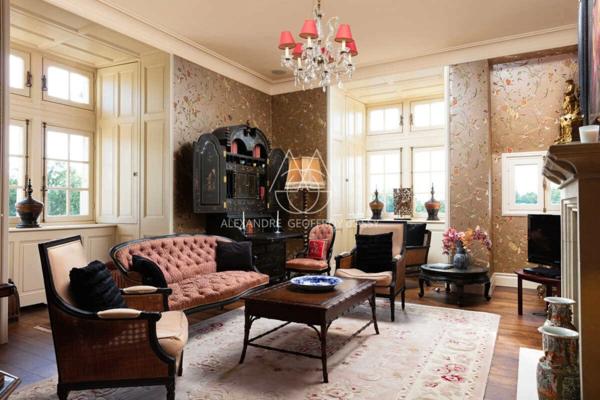 Au cœur de la Sologne, Un château d'inspiration néogothique et Renaissance, de 3000 m2 sur un 53ha