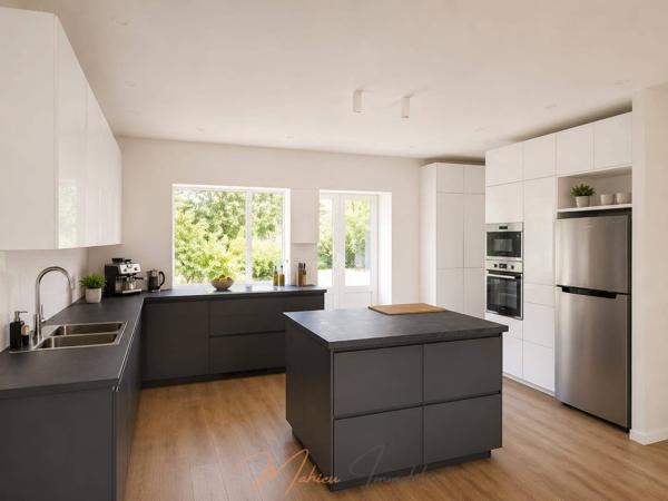 Maison - 8 pièces - Divonne-les-Bains