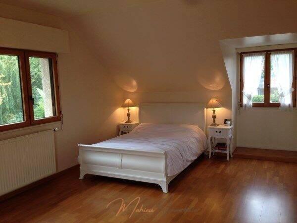 Maison - 8 pièces - Divonne-les-Bains