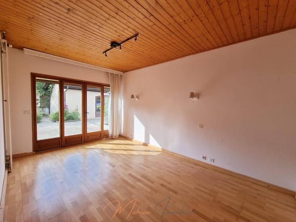 Maison - 8 pièces - Divonne-les-Bains