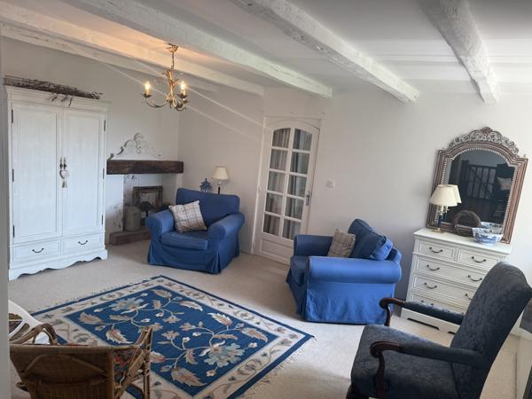 Tournon-d'Agenais (47370) Cazideroque Maison avec 2 chambres, 2 salles de bains, terrasse et cour jardin