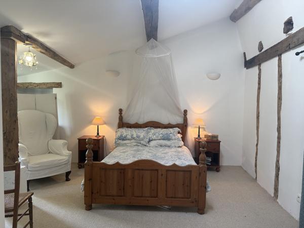 Tournon-d'Agenais (47370) Cazideroque Maison avec 2 chambres, 2 salles de bains, terrasse et cour jardin