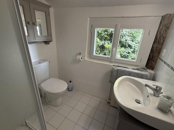 Tournon-d'Agenais (47370) Cazideroque Maison avec 2 chambres, 2 salles de bains, terrasse et cour jardin