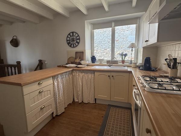 Tournon-d'Agenais (47370) Cazideroque Maison avec 2 chambres, 2 salles de bains, terrasse et cour jardin