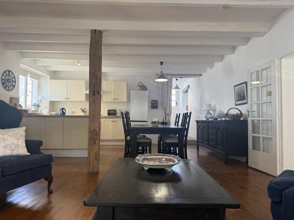 Tournon-d'Agenais (47370) Cazideroque Maison avec 2 chambres, 2 salles de bains, terrasse et cour jardin