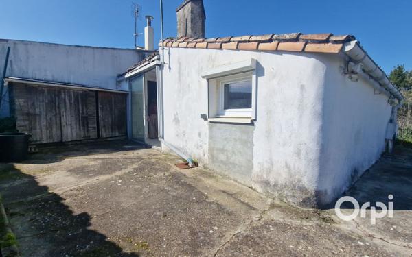 Maison à vendre    1 pièce •  Le Gua