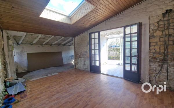 Maison à vendre    1 pièce •  Le Gua