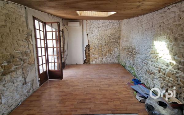 Maison à vendre    1 pièce •  Le Gua