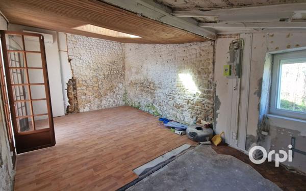 Maison à vendre    1 pièce •  Le Gua