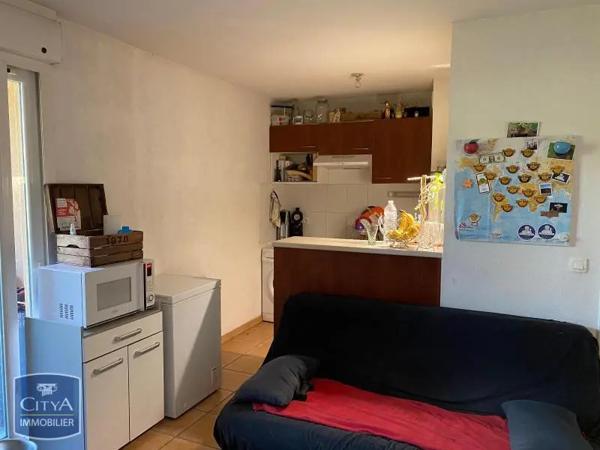 Appartement à louer 2 pièces 37m² Saint-Pierre-du-Mont (40280)