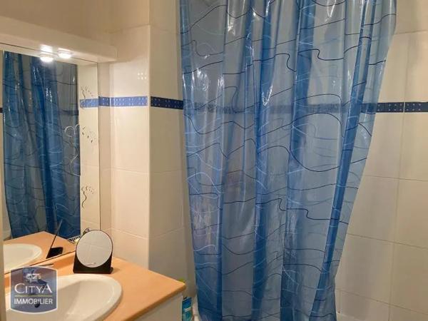 Appartement à louer 2 pièces 37m² Saint-Pierre-du-Mont (40280)