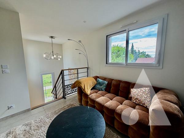 Maison 6 pièces 167.7 m2