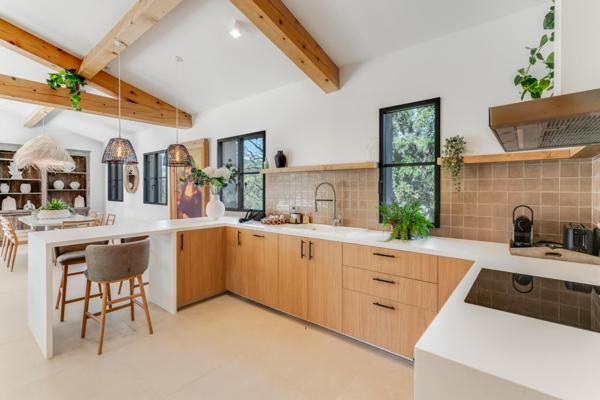 Maison à vendre  7 pièces - 186 m2 LA CROIX VALMER - 83