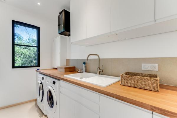 Maison à vendre  7 pièces - 186 m2 LA CROIX VALMER - 83