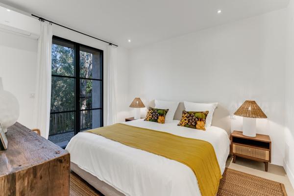 Maison à vendre  7 pièces - 186 m2 LA CROIX VALMER - 83