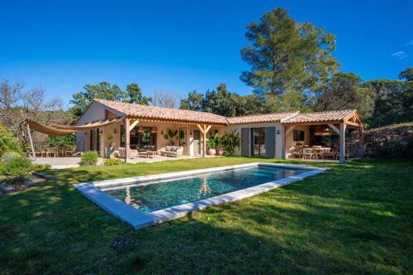 Maison à vendre  7 pièces - 186 m2 LA CROIX VALMER - 83