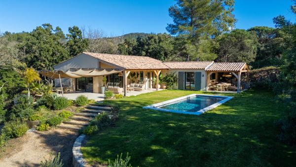 Maison à vendre  7 pièces - 186 m2 LA CROIX VALMER - 83