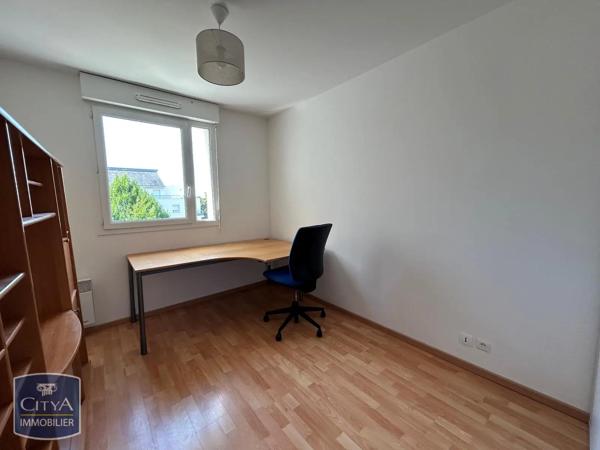 Appartement à louer 3 pièces 66.75m² Tours (37100)
