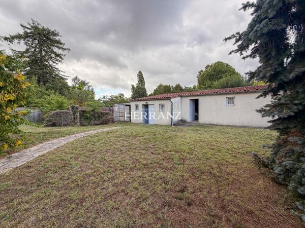 Maison de plain-pied avec jardin, garages et dépendances à Libourne Détails des diagnostics énergétiques