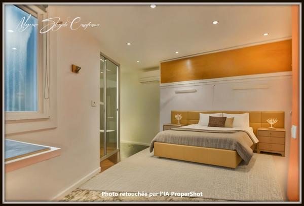 Appartement à vendre 4 pièces BIARRITZ (64) de 104,11 m² à la grande plage.