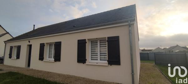 Pavillon 4 pièces de 94 m² à Lamotte-Beuvron (41600)