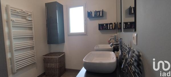 Pavillon 4 pièces de 94 m² à Lamotte-Beuvron (41600)