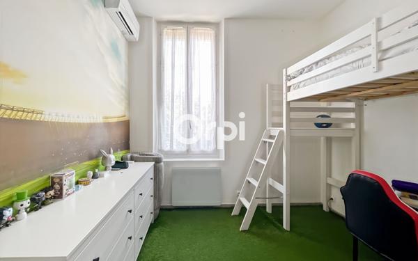 Maison à vendre    5 pièces • 124,70 m2 Marseille 12