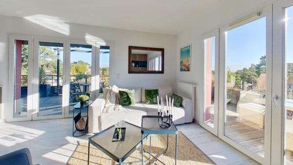 ANDERNOS – Appartement d’exception avec terrasse et vue Bassin