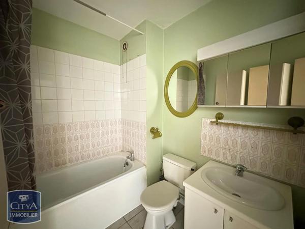 Appartement à louer 1 pièce 27.53m² Péronnas (01960)