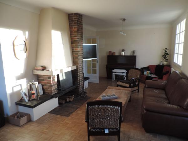 Thouars (79100) ref 23568 THOUARS Centre ville proche commerces maison 4 chambres de 115m² sur 418m² de terrain