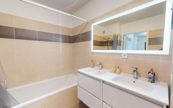 Appartement à vendre    3 pièces • 67,89 m2 Onet-le-Château