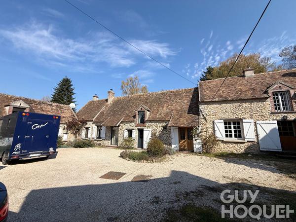 Longère de charme avec 3 habitations sur 13 000 m²