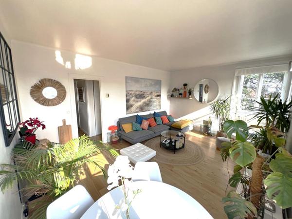 Appartement à Suresnes  - Très bon état