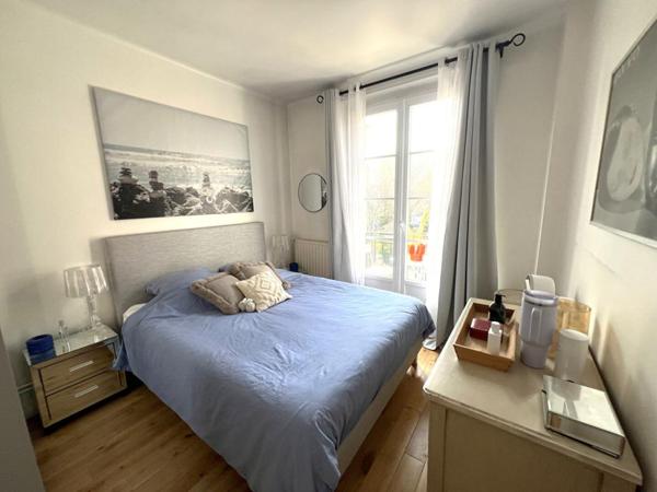 Appartement à Suresnes  - Très bon état