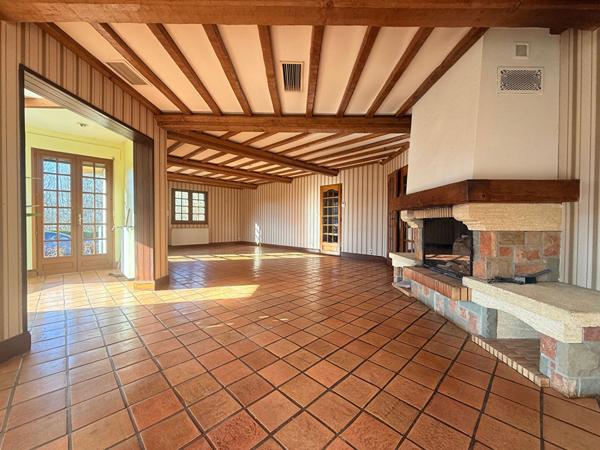 MAISON 7 PIECES MAY SUR ORNE