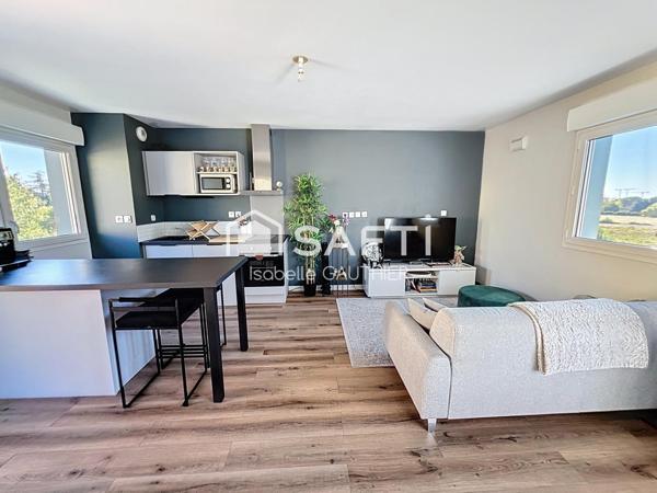 Appartement T1 BIS meublé dernier étage, avec garage fermé