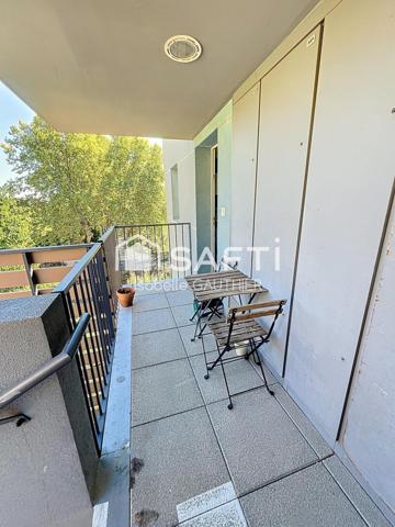 Appartement T1 BIS meublé dernier étage, avec garage fermé