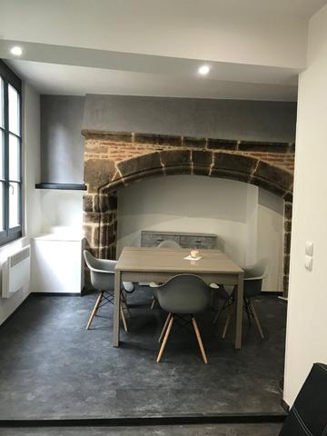 APPARTEMENT RENOVE - CENTRE HISTORIQUE Figeac